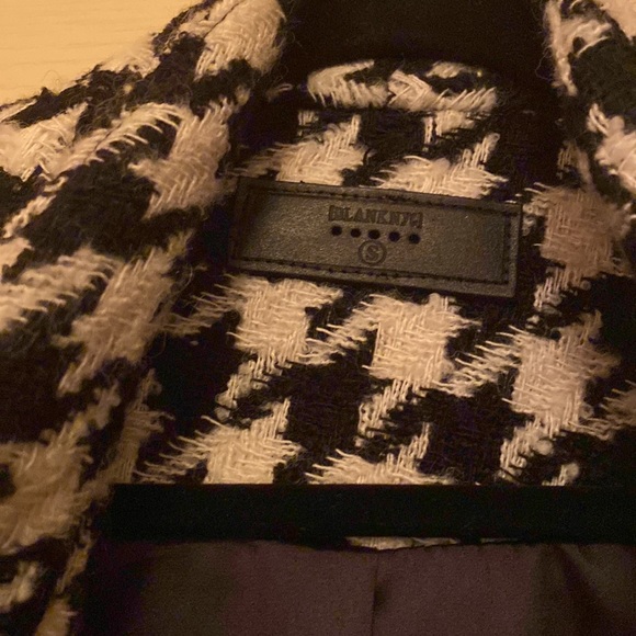 Women’s Houndstooth black and white wool coat - Picture 3 of 4